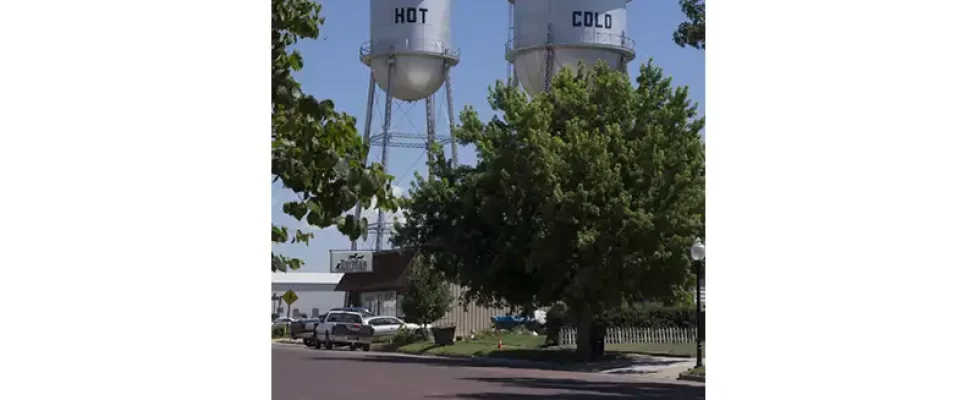 KS-Hot-Cold-Water-Towers